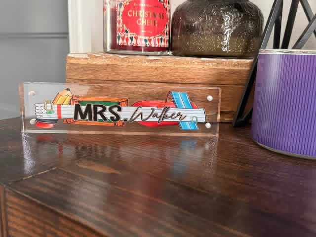 Teacher Desk Name Display