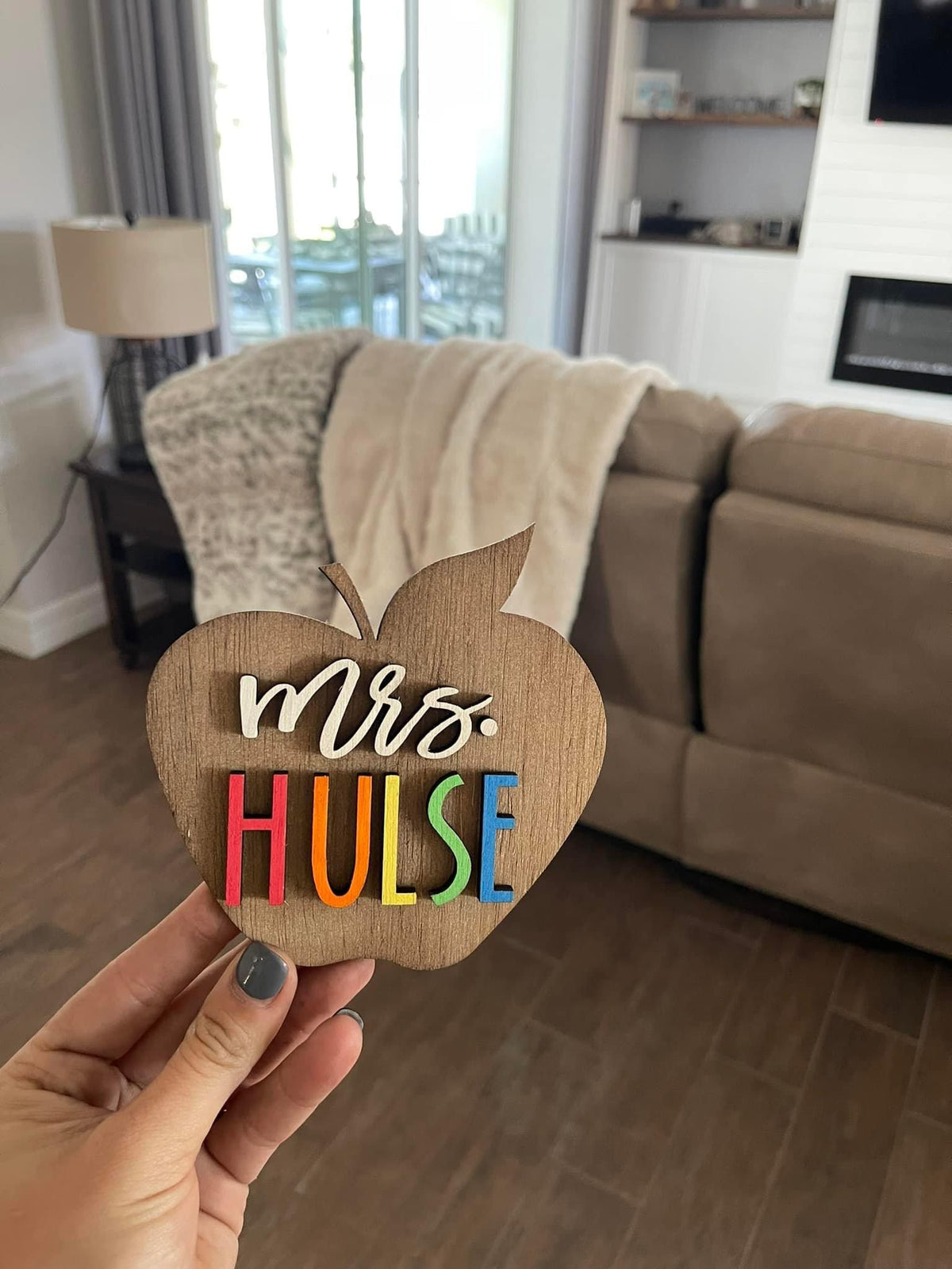 Custom 5” Apple Magnet – Personalized with Teacher's Name