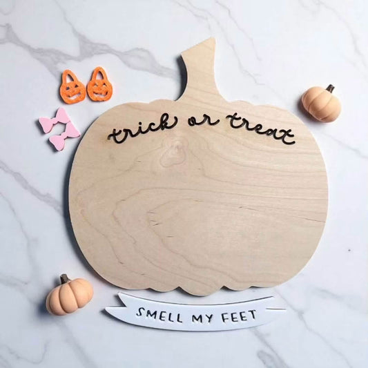 👻✨ Trick or Treat, Smell My Feet! 👣🎃